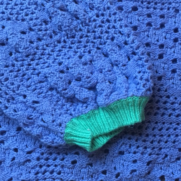 Free People 🌺 Crochet Crop Sweater Size Medium - Picture 3 of 8